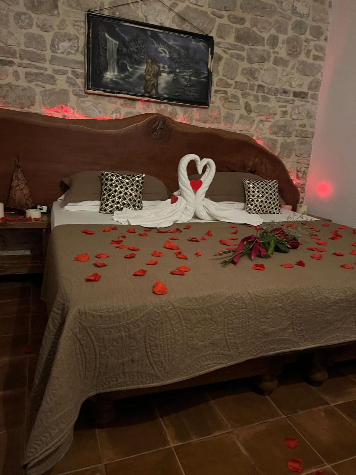 Hotel Omer The Ottoman House Berat Kamer foto