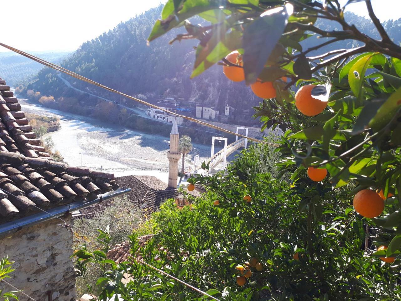 Hotel Omer The Ottoman House Berat Buitenkant foto